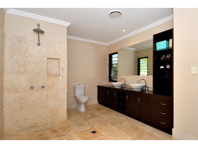 13 Kilgour Road, Samford QLD 4520