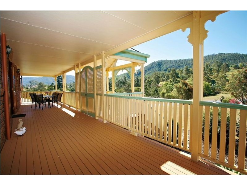 62 Greggs Road, Samford QLD 4520