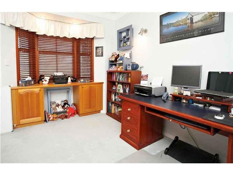 62 Greggs Road, Samford QLD 4520