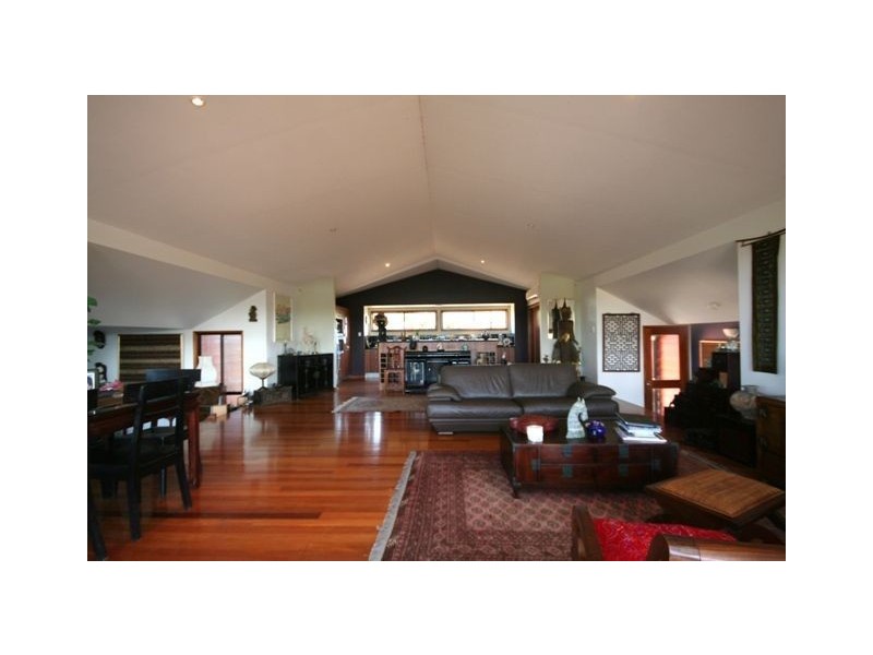 33 Willem Drive, Samford QLD 4520