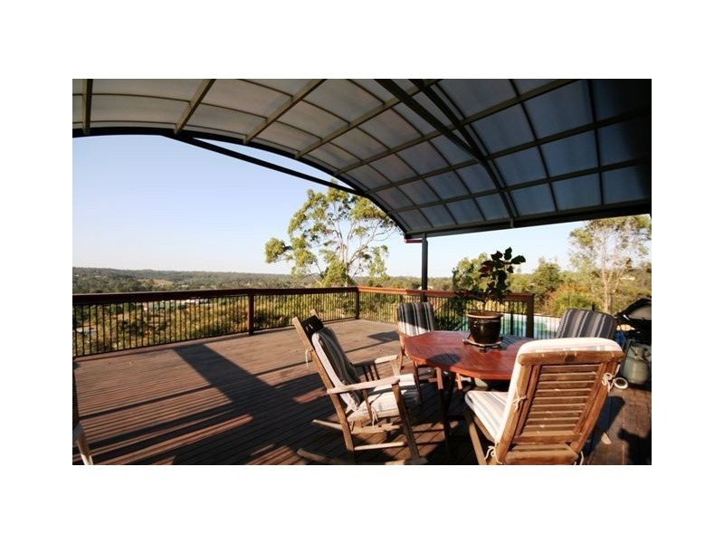 33 Willem Drive, Samford QLD 4520