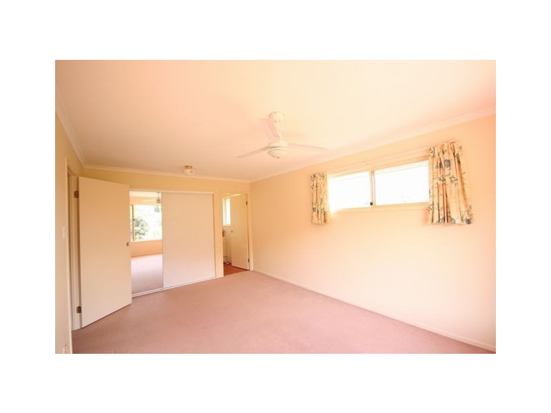 1 Rattray Place, Ferny Grove QLD 4055