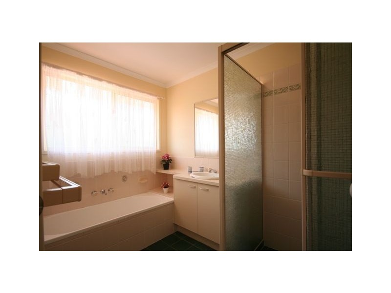 1 Rattray Place, Ferny Grove QLD 4055