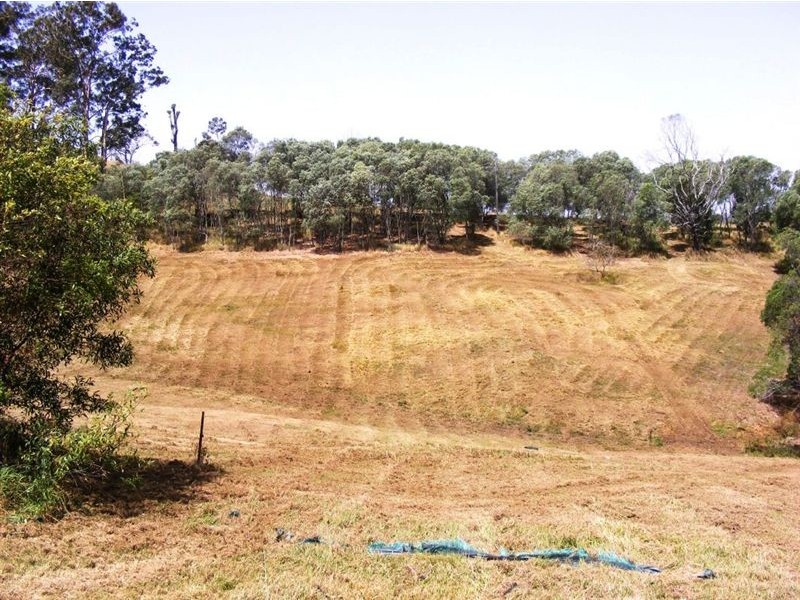 633 Eatons Crossing Road, Eatons Hill QLD 4037