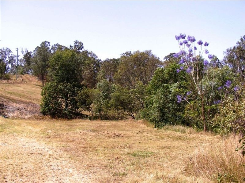 633 Eatons Crossing Road, Eatons Hill QLD 4037