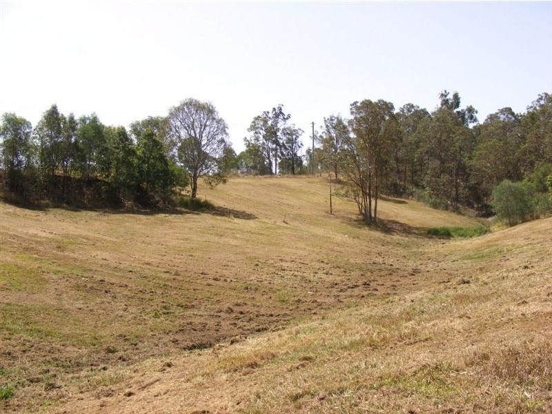 633 Eatons Crossing Road, Eatons Hill QLD 4037