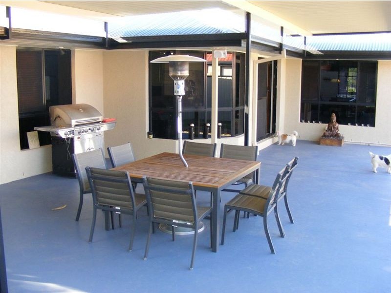 19 Franzin Drive, Cashmere QLD 4500