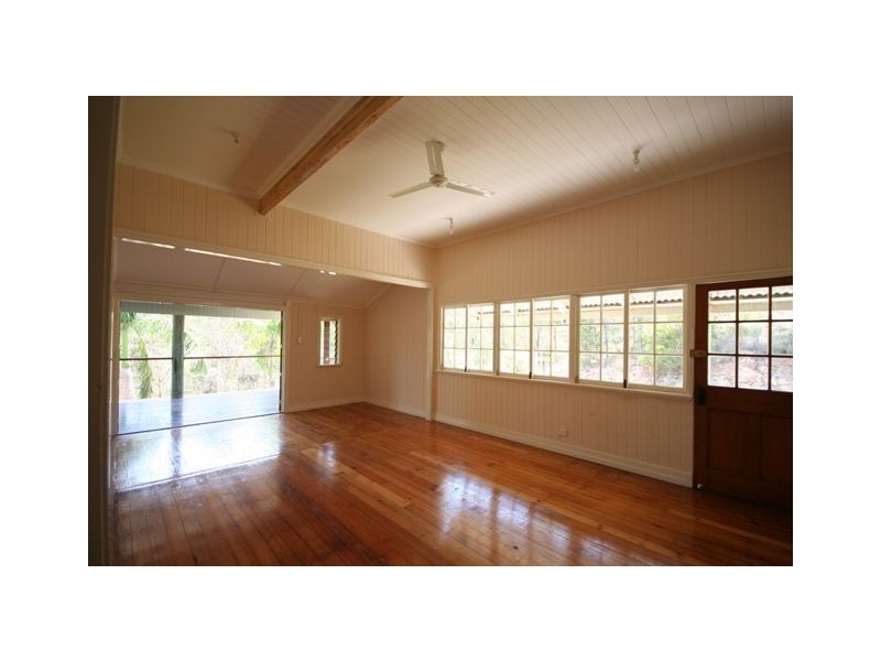 Camp Mountain QLD 4520