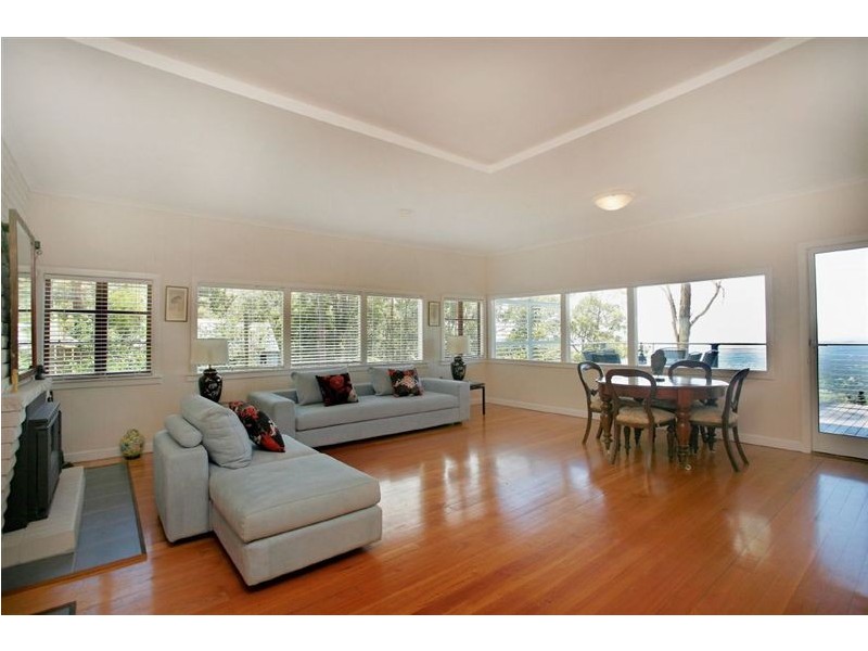 16 Benson Lane, Mount Nebo QLD 4520