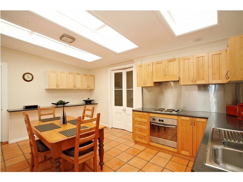 16 Benson Lane, Mount Nebo QLD 4520