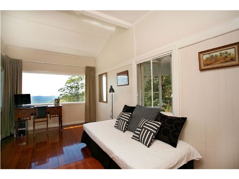 16 Benson Lane, Mount Nebo QLD 4520