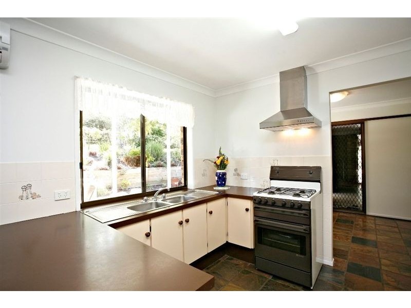 10 Mangifera Close, Samford QLD 4520