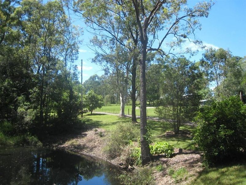 10 Mangifera Close, Samford QLD 4520