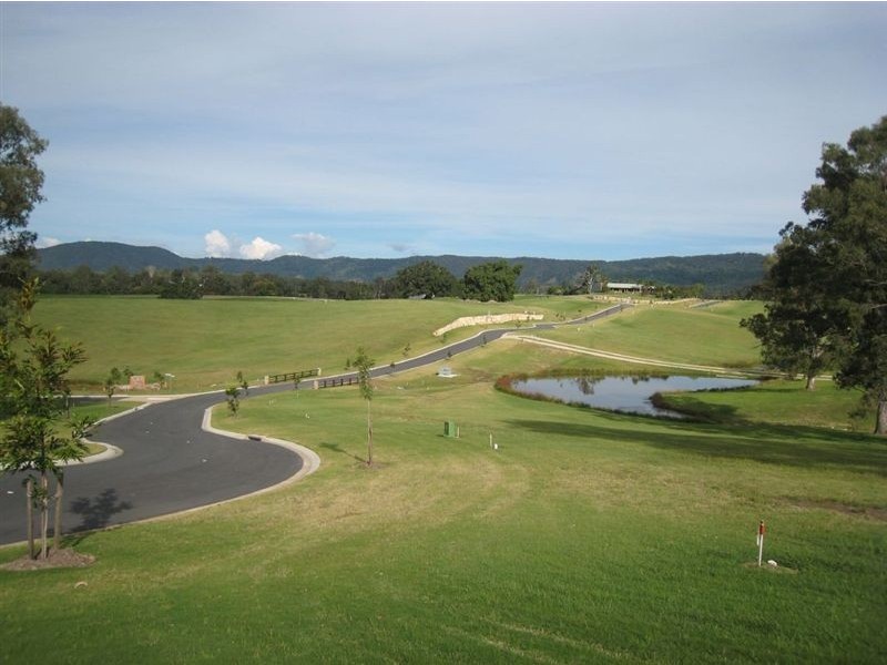 8 Haigh Crescent, Samford QLD 4520