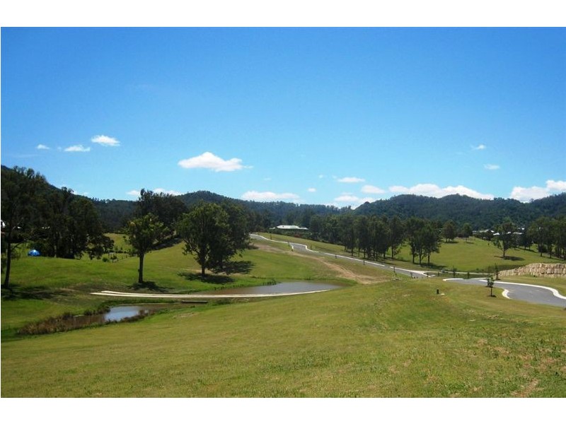 8 Haigh Crescent, Samford QLD 4520