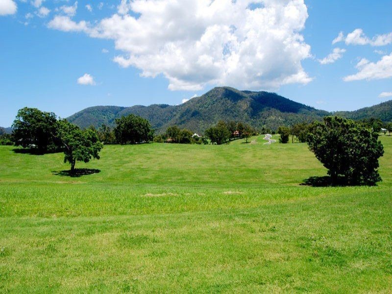 13 Haigh Cresent, Samford Valley QLD 4520