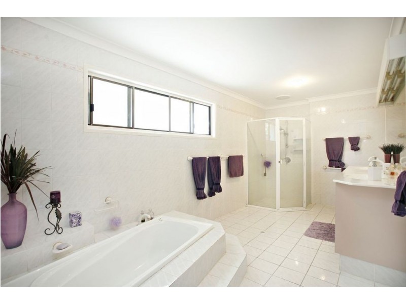 87 Cedar Creek Road, Samford QLD 4520