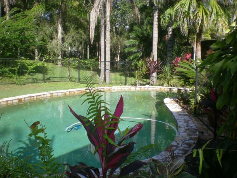 223 Mount Glorious Road, Samford QLD 4520