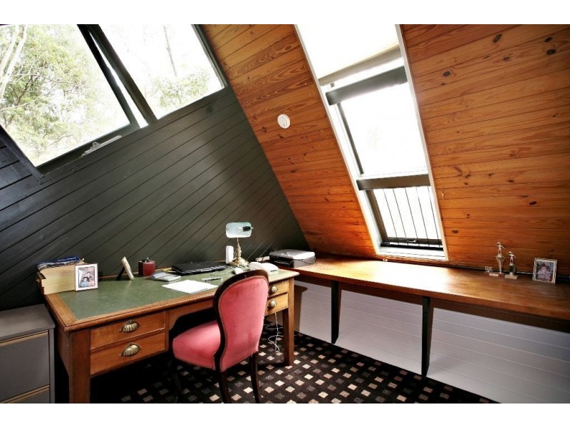 10 Bulcock Avenue, Mount Nebo QLD 4520