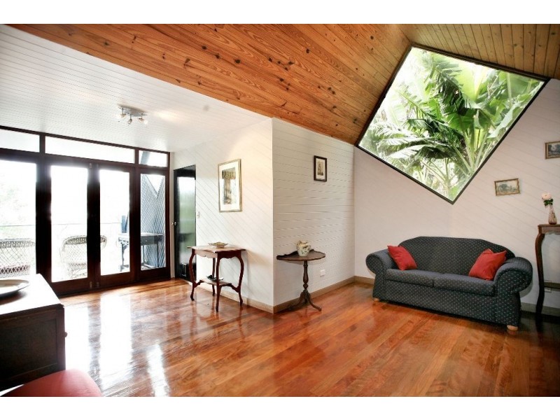 10 Bulcock Avenue, Mount Nebo QLD 4520