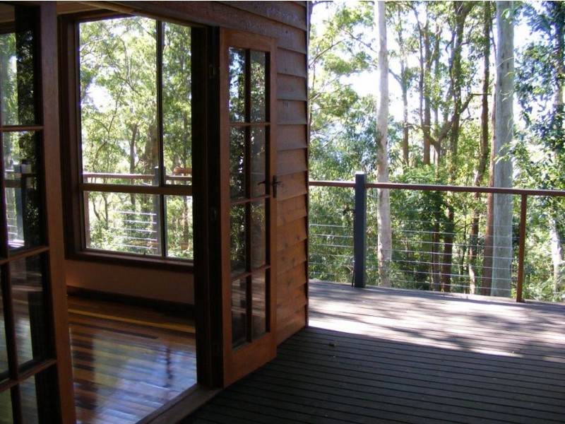 69 Harland Road, Mount Glorious QLD 4520