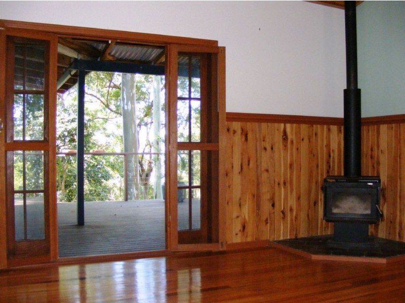 69 Harland Road, Mount Glorious QLD 4520