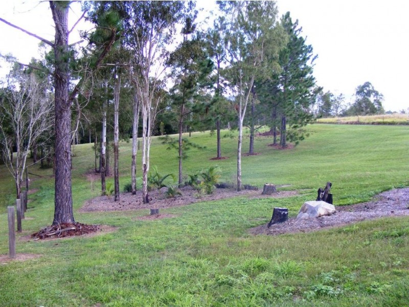 213 Gibbons Road, Samford QLD 4520