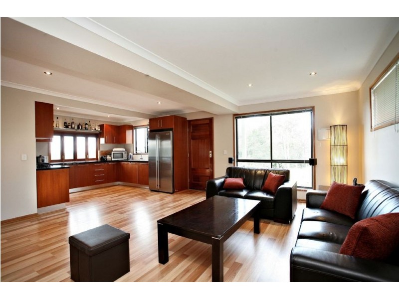 96 Boongala Ct, Samford QLD 4520