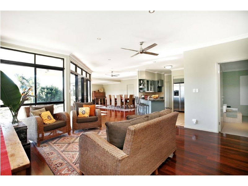 38 Balmoral Road, Samford QLD 4520