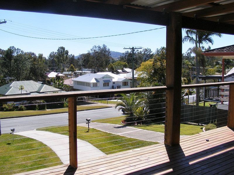 10 Junction Street, Samford Village QLD 4520