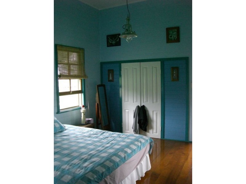 39 Nullamanna Road, Camp Mountain QLD 4520