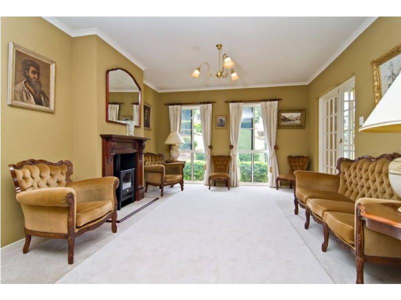 4 Riverine Court, Samford QLD 4520