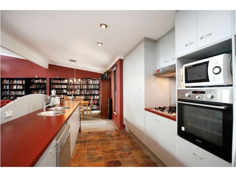 8 Bulcock Avenue, Mount Nebo QLD 4520