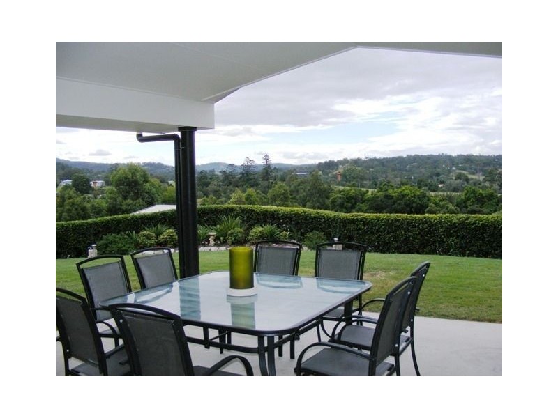 26 Willem Drive, Samford QLD 4520