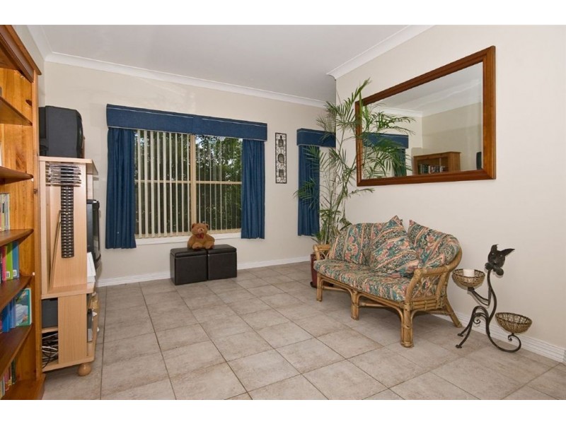 18 Warwick Lane, Samford QLD 4520