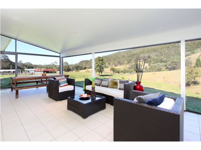 10 Kirk Court, Samford QLD 4520