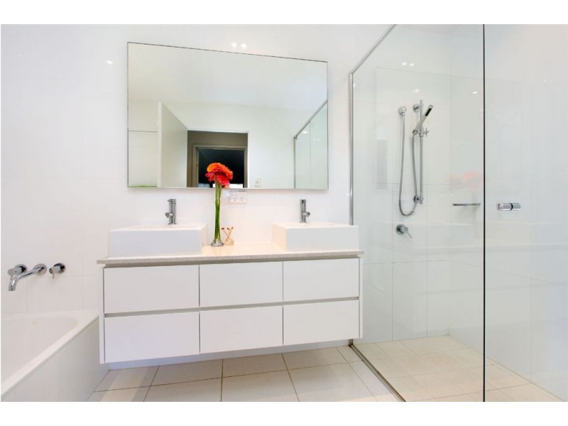 10 Kirk Court, Samford QLD 4520