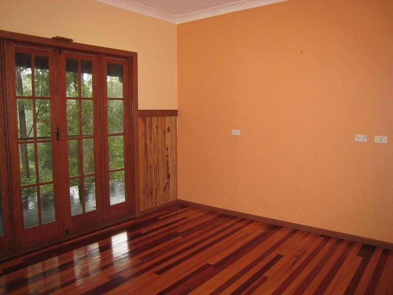 69 Harland Road, Mount Glorious QLD 4520