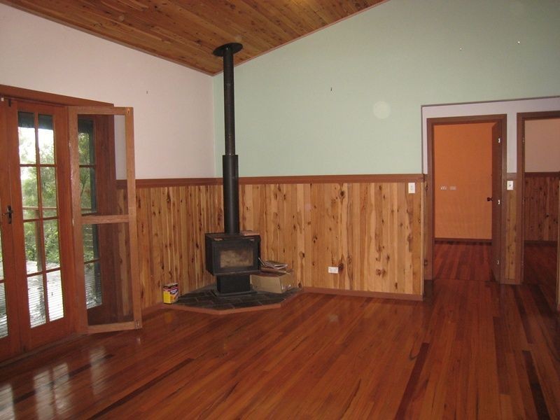 69 Harland Road, Mount Glorious QLD 4520