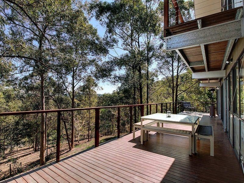 1 Sylvaterre Court, Samford QLD 4520