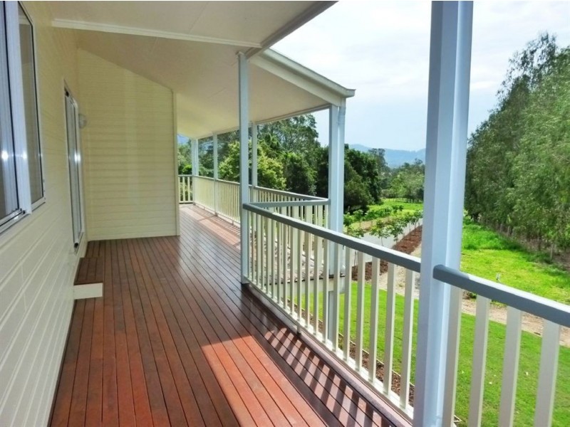 42 Smalls Road, Samford QLD 4520