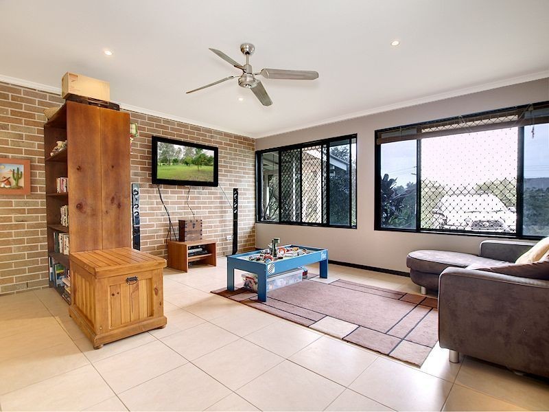 512 Mt Glorious Road, Samford QLD 4520