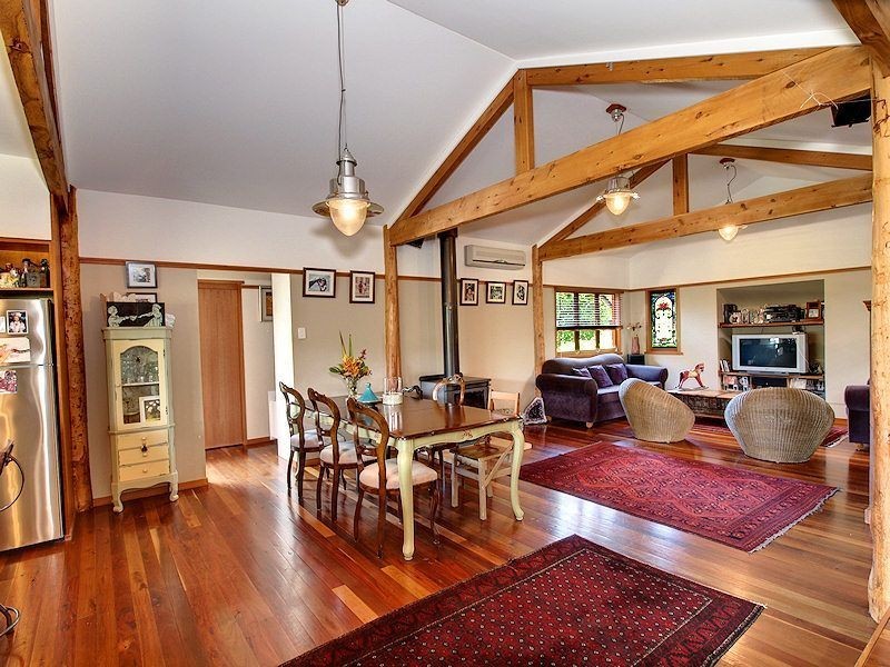 5 Parragilga Close, Samford QLD 4520