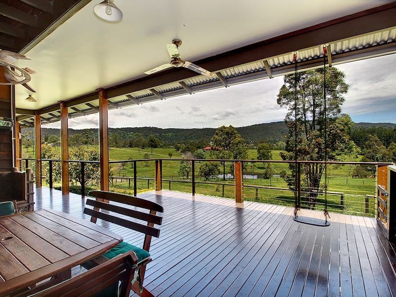 5 Parragilga Close, Samford QLD 4520