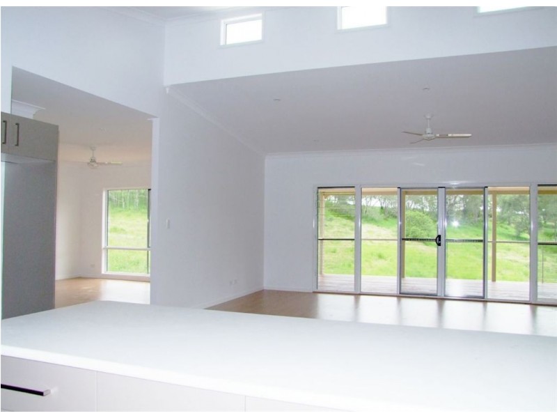 Eatons Hill QLD 4037