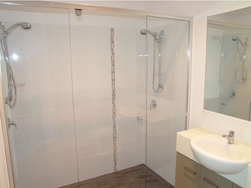 Eatons Hill QLD 4037