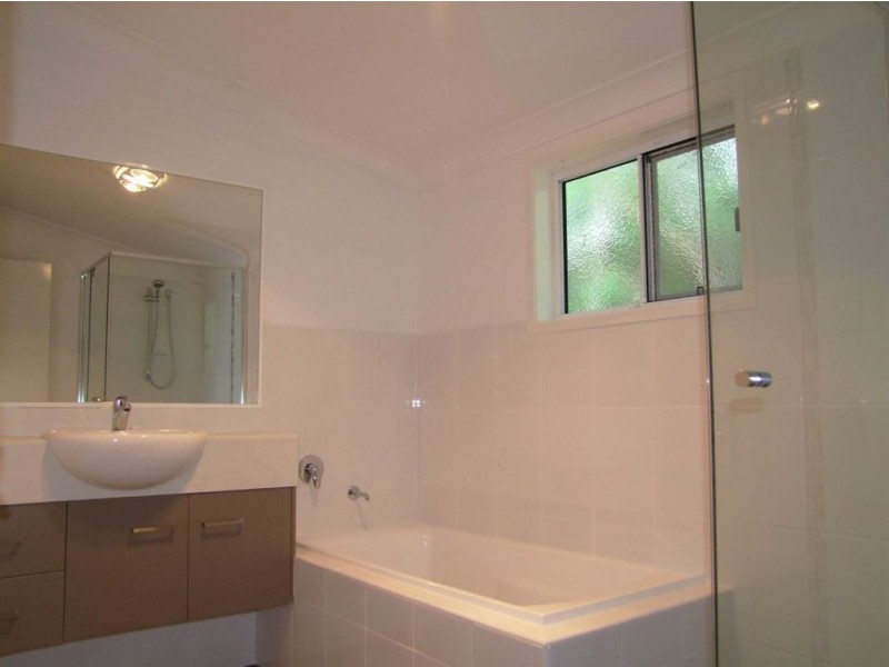 Eatons Hill QLD 4037