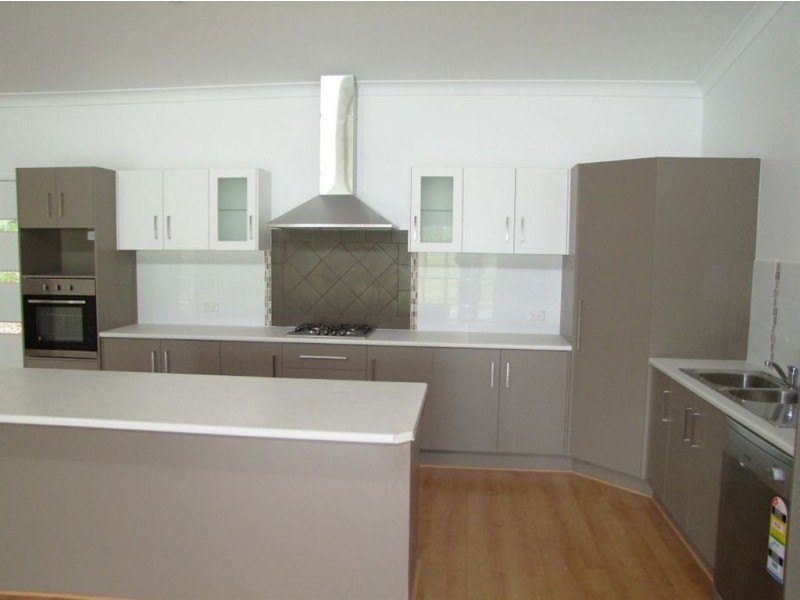 Eatons Hill QLD 4037