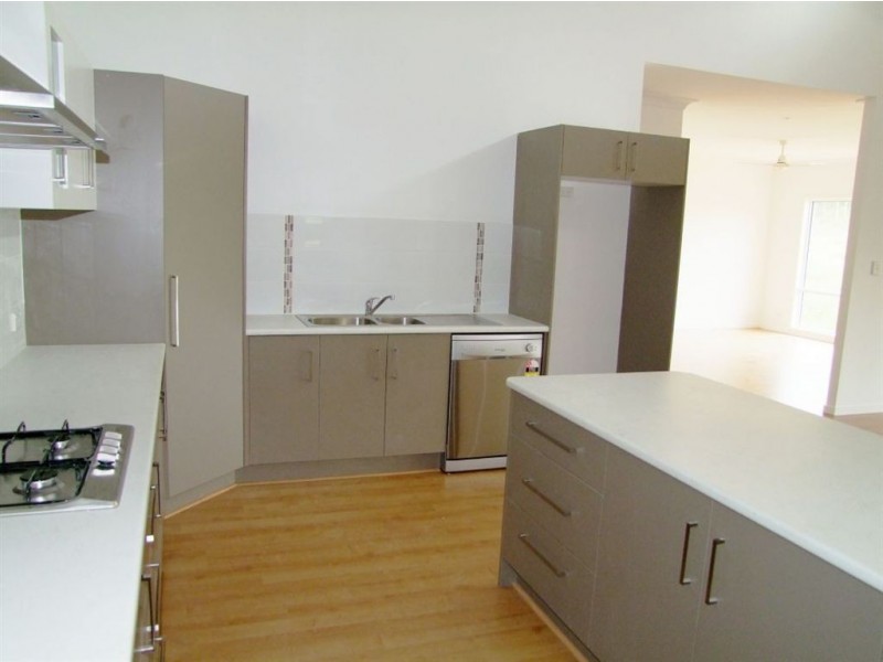 Eatons Hill QLD 4037