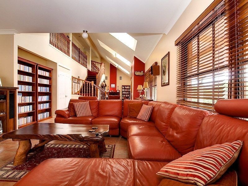 7 Stavewood Court, Samford QLD 4520